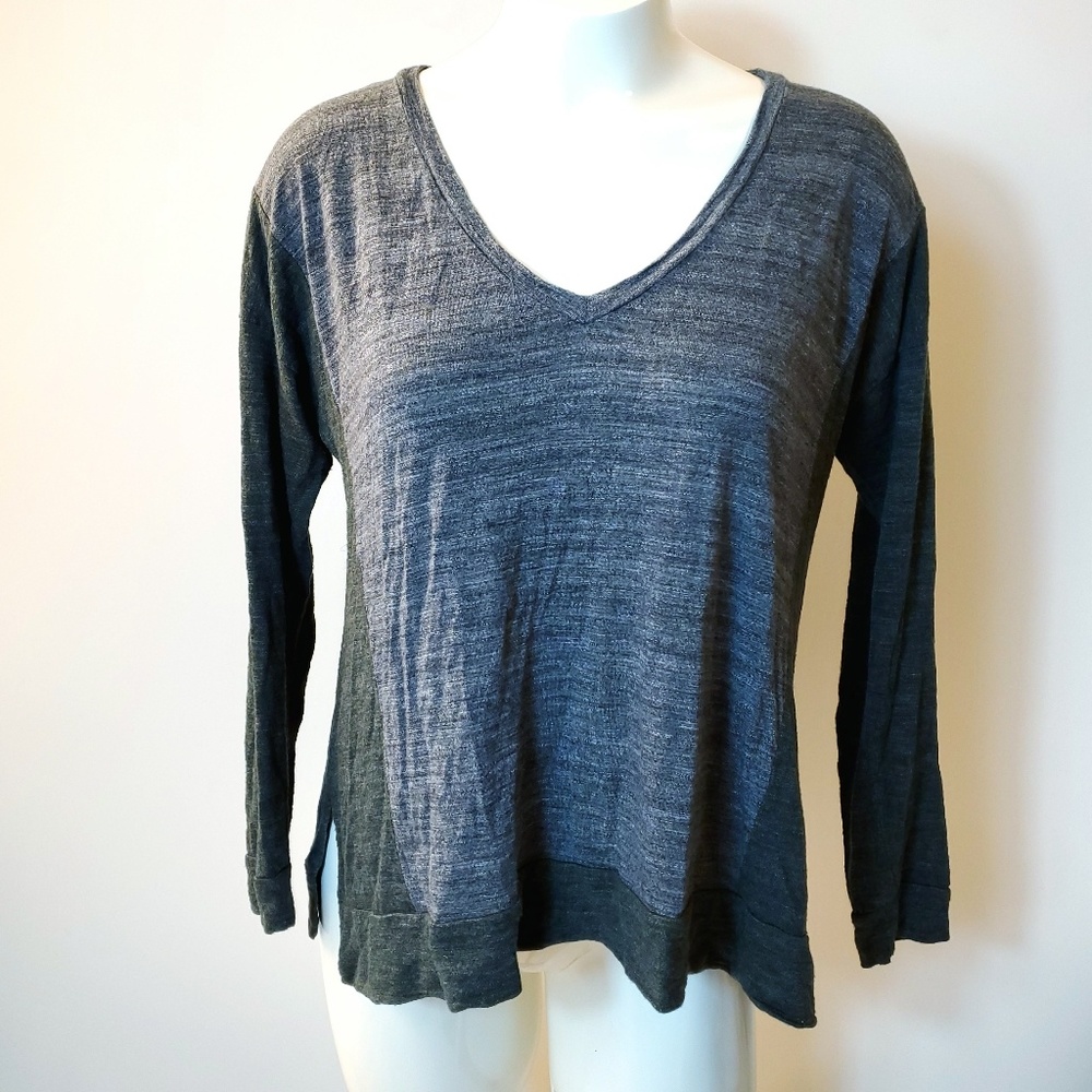 Madewell V Neck Long Sleeves Viscose Top XS